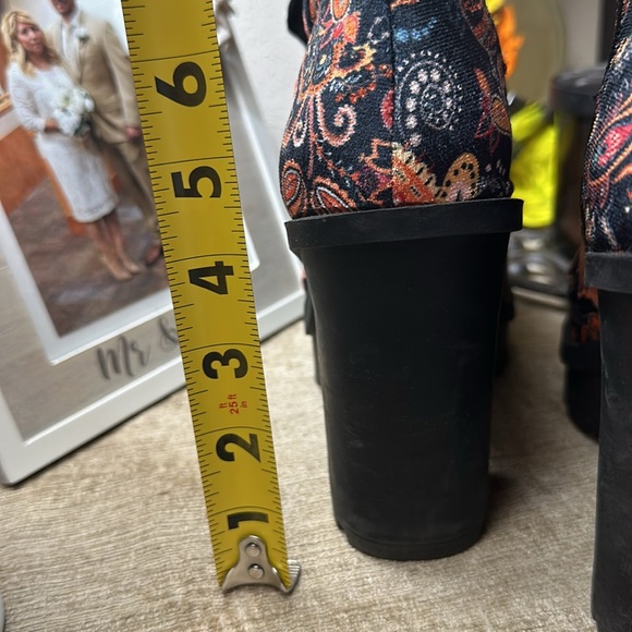 Jessica Simpson Chunky Block Heel Bootie - Picture 5 of 6